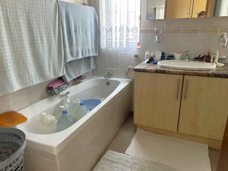 3 Bedroom Property for Sale in Hunters Estate Western Cape